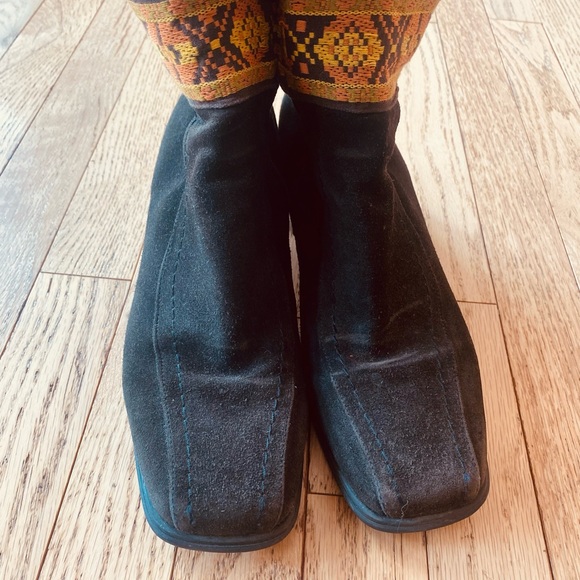 Vintage 70s suede ankle boot black and western tapestry trim boho retro - Picture 2 of 5